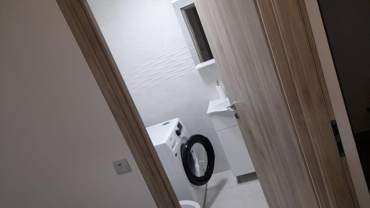 Delia Apartament Alba Iulia Exteriör bild